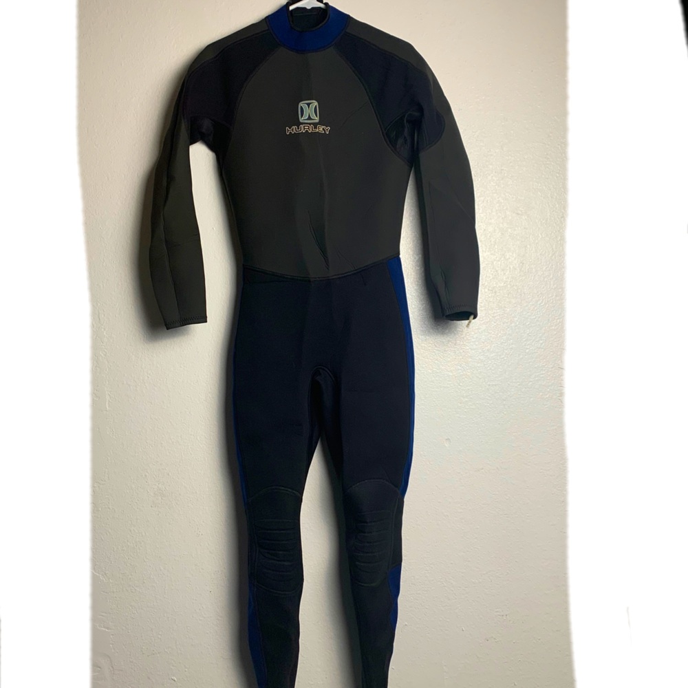Men’s Hurley international wet suit full body